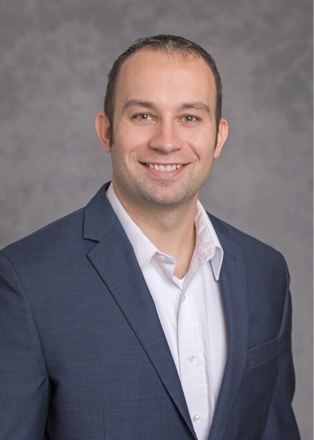 Real Estate Agent Clayton Krasuna